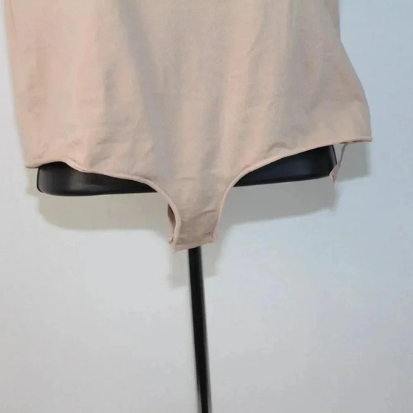 SKIMS - Picture 3 of 9